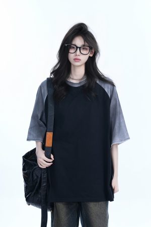 Color-Blocking Raglan T-Shirt for Women - Oversized Loose Fit Short Sleeve Tee with American Sports Style, Casual Trendy Look