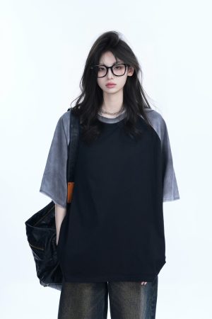 Color-Blocking Raglan T-Shirt for Women - Oversized Loose Fit Short Sleeve Tee with American Sports Style, Casual Trendy Look