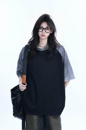 Color-Blocking Raglan T-Shirt for Women - Oversized Loose Fit Short Sleeve Tee with American Sports Style, Casual Trendy Look