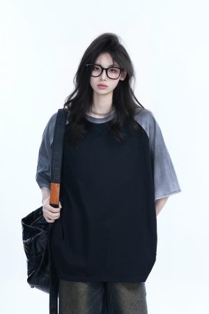 Color-Blocking Raglan T-Shirt for Women - Oversized Loose Fit Short Sleeve Tee with American Sports Style, Casual Trendy Look