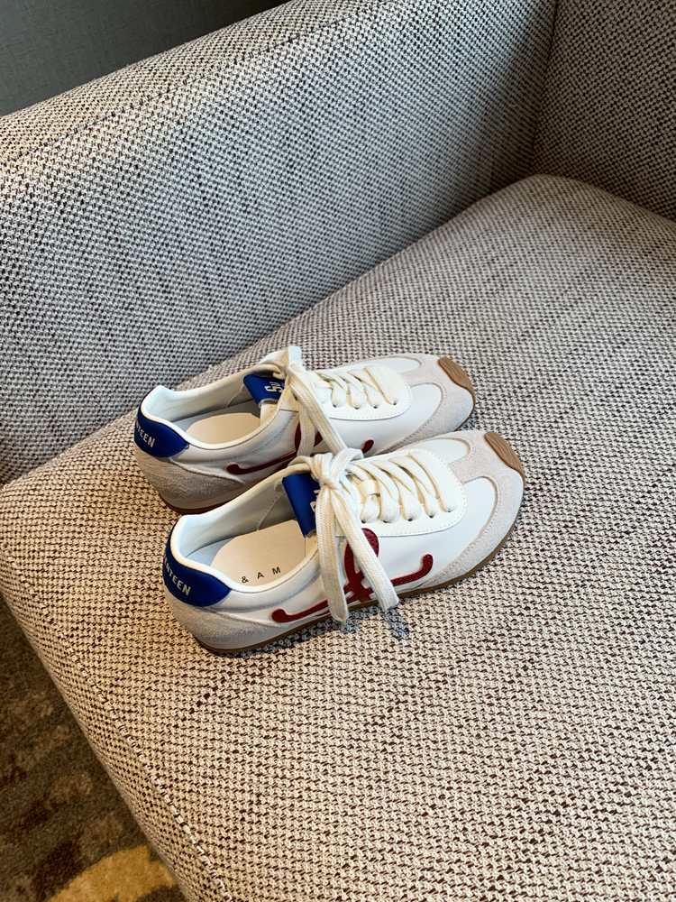 Color-Blocking Women's Training Shoes - Casual Flat Sports Shoes in Genuine Leather for Spring 2025 - Trendy Athletic Footwear Color-Blocking Women's Training Shoes - Casual Flat Sports Shoes in Genuine Leather for Spring 2025 - Trendy Athletic Footwear