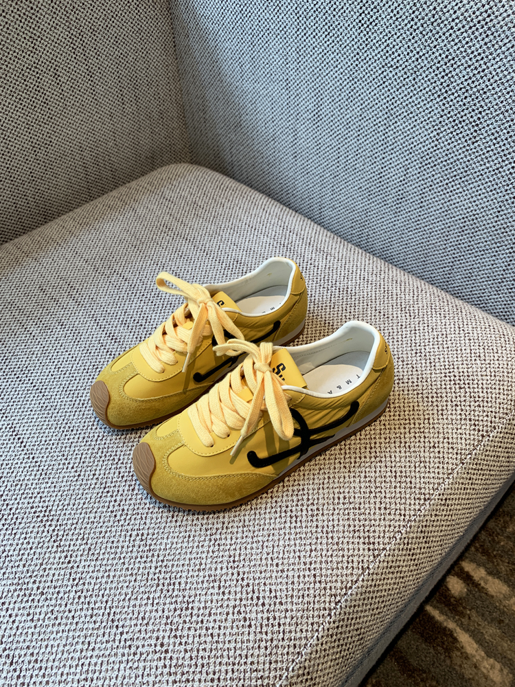 Color-Blocking Women's Training Shoes - Casual Flat Sports Shoes in Genuine Leather for Spring 2025 - Trendy Athletic Footwear Color-Blocking Women's Training Shoes - Casual Flat Sports Shoes in Genuine Leather for Spring 2025 - Trendy Athletic Footwear