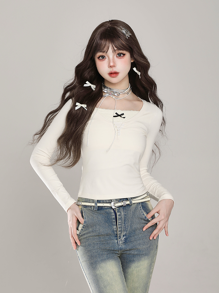 Cropped Summer T-Shirt for Women, Short-Sleeved with Unique Design, Trendy Casual Top for Stylish Girls Cropped Summer T-Shirt for Women, Short-Sleeved with Unique Design, Trendy Casual Top for Stylish Girls