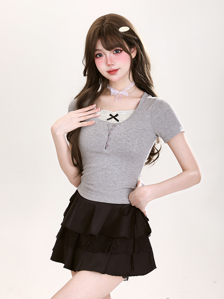 Cropped Summer T-Shirt for Women, Short-Sleeved with Unique Design, Trendy Casual Top for Stylish Girls Cropped Summer T-Shirt for Women, Short-Sleeved with Unique Design, Trendy Casual Top for Stylish Girls