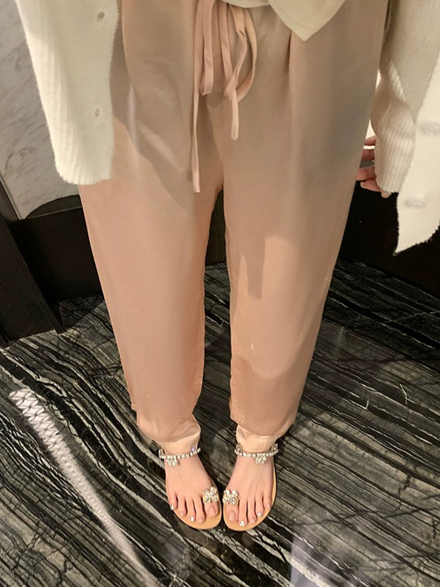 Crystal Flower Buckle Wedge Open-Toe Flat Slippers for Women, Summer Fairy Style, Perfect for Skirts and Outdoor Wear Crystal Flower Buckle Wedge Open-Toe Flat Slippers for Women, Summer Fairy Style, Perfect for Skirts and Outdoor Wear