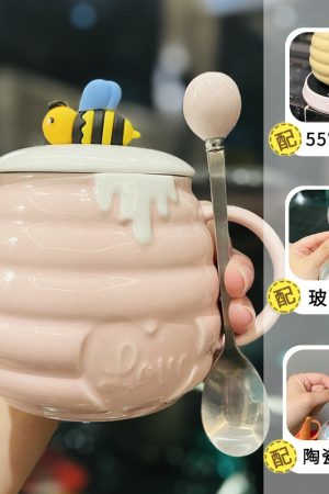 Cute Bee Ceramic Mug with Lid and Spoon - Perfect Breakfast Mug for Girls, Best Friend Birthday Gift, Water and Coffee Cup