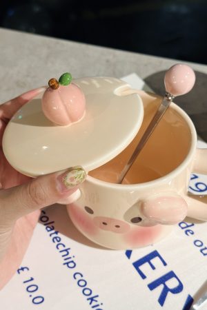 Cute Birthday Pig Ceramic Mug with Lid and Spoon - Adorable Heart Design, Creative Gift for Couples and Girls, Perfect Coffee Water Cup