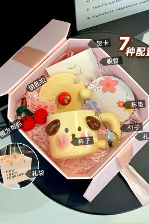 Cute Birthday Pig Ceramic Mug with Lid and Spoon - Adorable Heart Design, Creative Gift for Couples and Girls, Perfect Coffee Water Cup