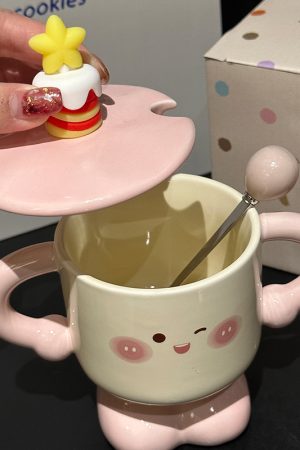 Cute Cake-Shaped Ceramic Mug with Lid and Spoon - Stylish Gift for Best Friends, Perfect for Tea and Coffee Lovers