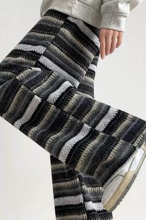 Cute Everyday Outfits, Outfit Inspo Casual 80's Grandma Pants in Black