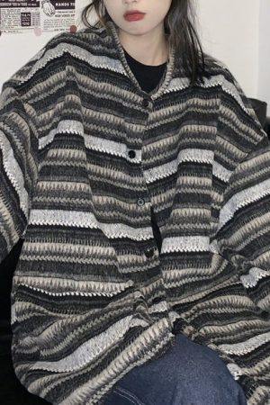 Cute Everyday Outfits, Outfit Inspo Casual 80's Grandma Striped Cardigan Sweater