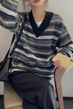 Cute Everyday Outfits, Outfit Inspo Casual 80's Grandma V-Neck Sweater