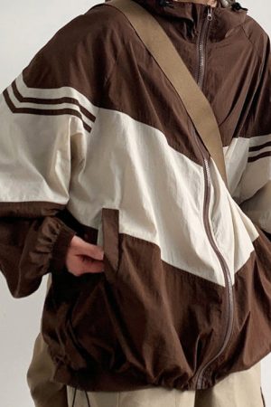 Cute Everyday Outfits, Outfit Inspo Casual 90's Brown Oversized Bomber Jacket