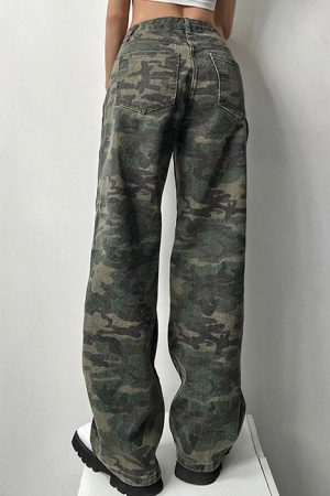 Cute Everyday Outfits, Outfit Inspo Casual 90's Camouflage Cargo Jeans