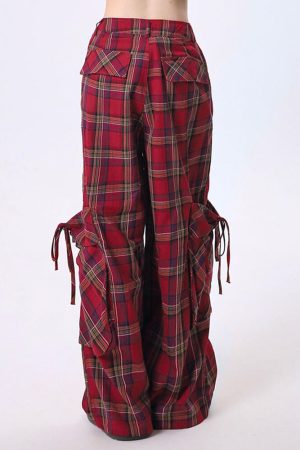 Cute Everyday Outfits, Outfit Inspo Casual 90's Grunge Plaid Cargo Pants