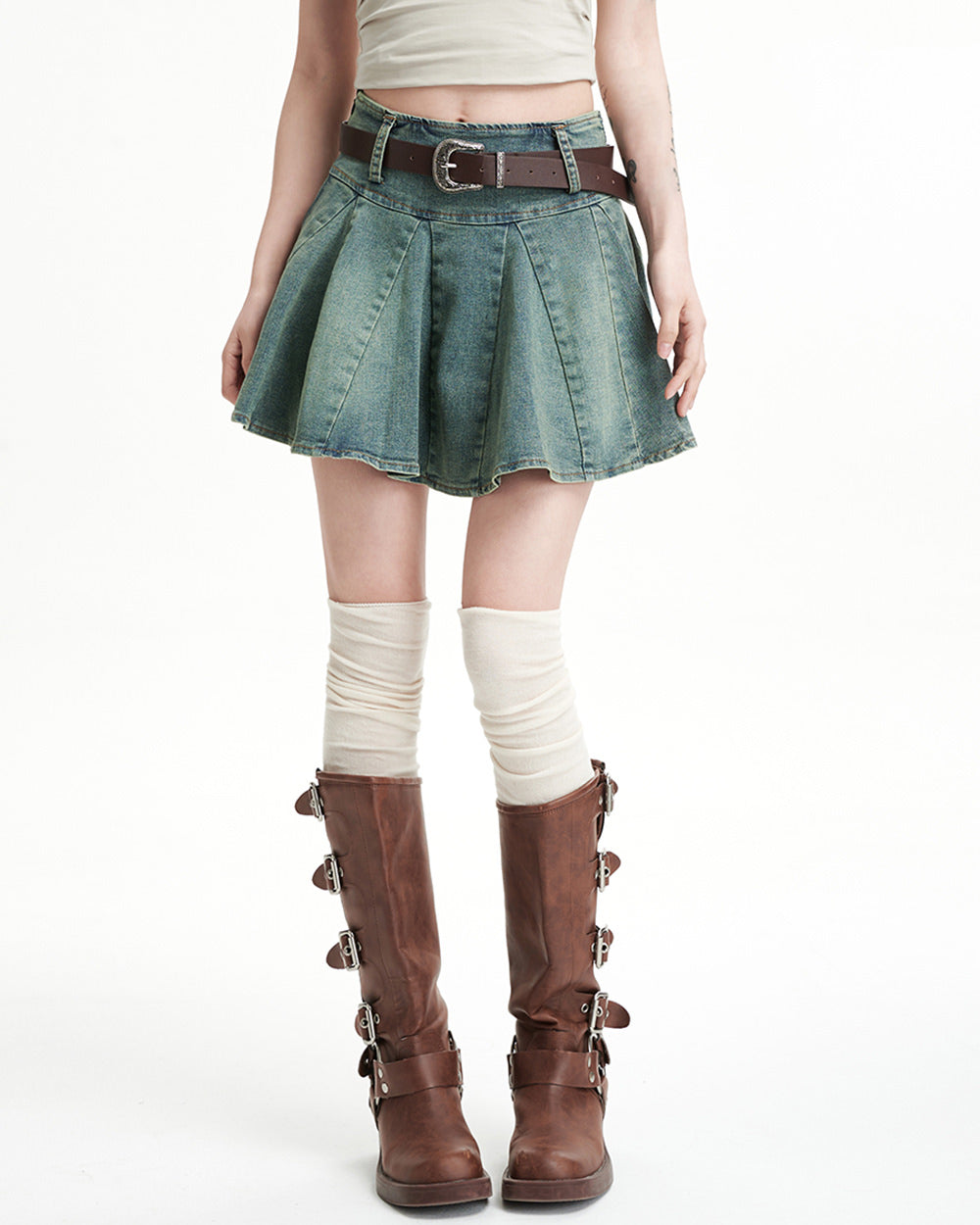 Cute Everyday Outfits, Outfit Inspo Casual 90s Grunge Pleated Denim Mini Skirt Cute Everyday Outfits, Outfit Inspo Casual 90s Grunge Pleated Denim Mini Skirt