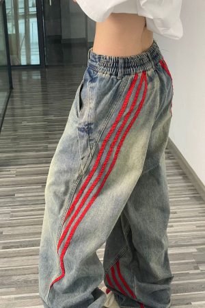 Cute Everyday Outfits, Outfit Inspo Casual 90s Style Wide Red Stripe Jeans