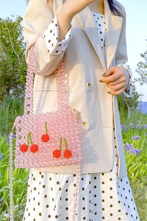 Cute Everyday Outfits, Outfit Inspo Casual Aesthetic Beaded Handbag