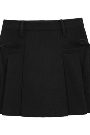 Cute Everyday Outfits, Outfit Inspo Casual Aesthetic Outfit Grey Mini Skirt