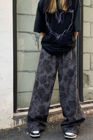 Cute Everyday Outfits, Outfit Inspo Casual Aesthetic Wide Floral Cord Pants