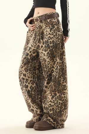 Cute Everyday Outfits, Outfit Inspo Casual Animal Instincts Leopard Print Wide-Leg Pants