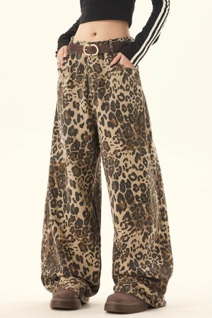 Cute Everyday Outfits, Outfit Inspo Casual Animal Instincts Leopard Print Wide-Leg Pants