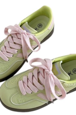 Cute Everyday Outfits, Outfit Inspo Casual Apple on Toe Green Sneakers