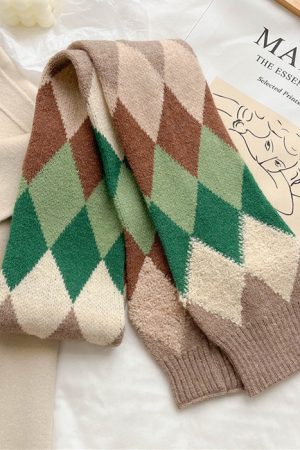 Cute Everyday Outfits, Outfit Inspo Casual Argyle Pattern Scarf