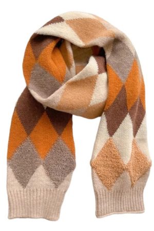 Cute Everyday Outfits, Outfit Inspo Casual Argyle Pattern Scarf