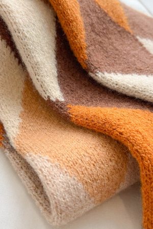 Cute Everyday Outfits, Outfit Inspo Casual Argyle Pattern Scarf