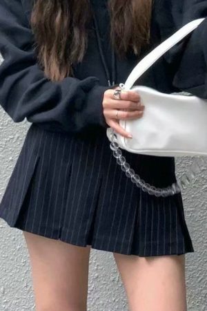 Cute Everyday Outfits, Outfit Inspo Casual Baby Lies Striped Pleated Skirt