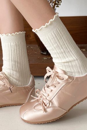Cute Everyday Outfits, Outfit Inspo Casual Balletcore Aesthetic Bow Sneakers