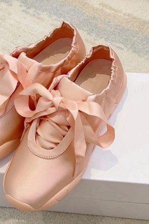 Cute Everyday Outfits, Outfit Inspo Casual Balletcore Aesthetic Satin Bow Sneakers