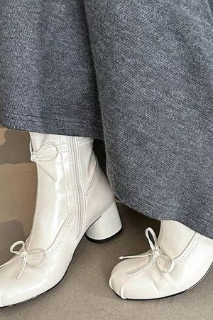 Cute Everyday Outfits, Outfit Inspo Casual Balletcore Square-Toe Ankle Boots