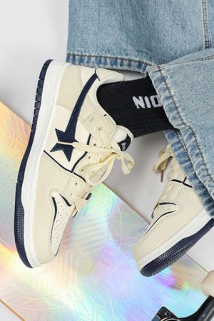 Cute Everyday Outfits, Outfit Inspo Casual Beige & Navy Shooting Star Sneakers