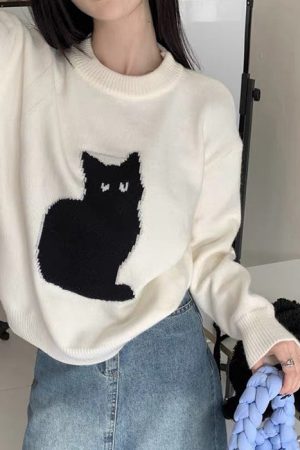 Cute Everyday Outfits, Outfit Inspo Casual Black Cat Aesthetic Sweater