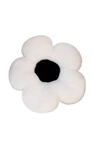 Cute Everyday Outfits, Outfit Inspo Casual Black & White Flower Pillow