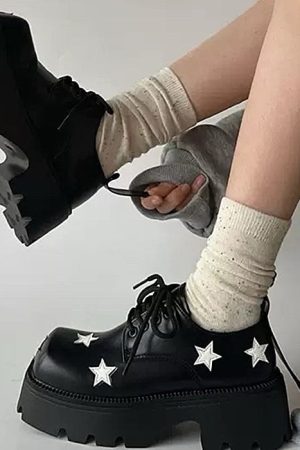 Cute Everyday Outfits, Outfit Inspo Casual Black & White Star Platform Oxfords