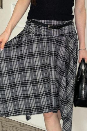 Cute Everyday Outfits, Outfit Inspo Casual Blokette Asymmetrical Plaid Skirt