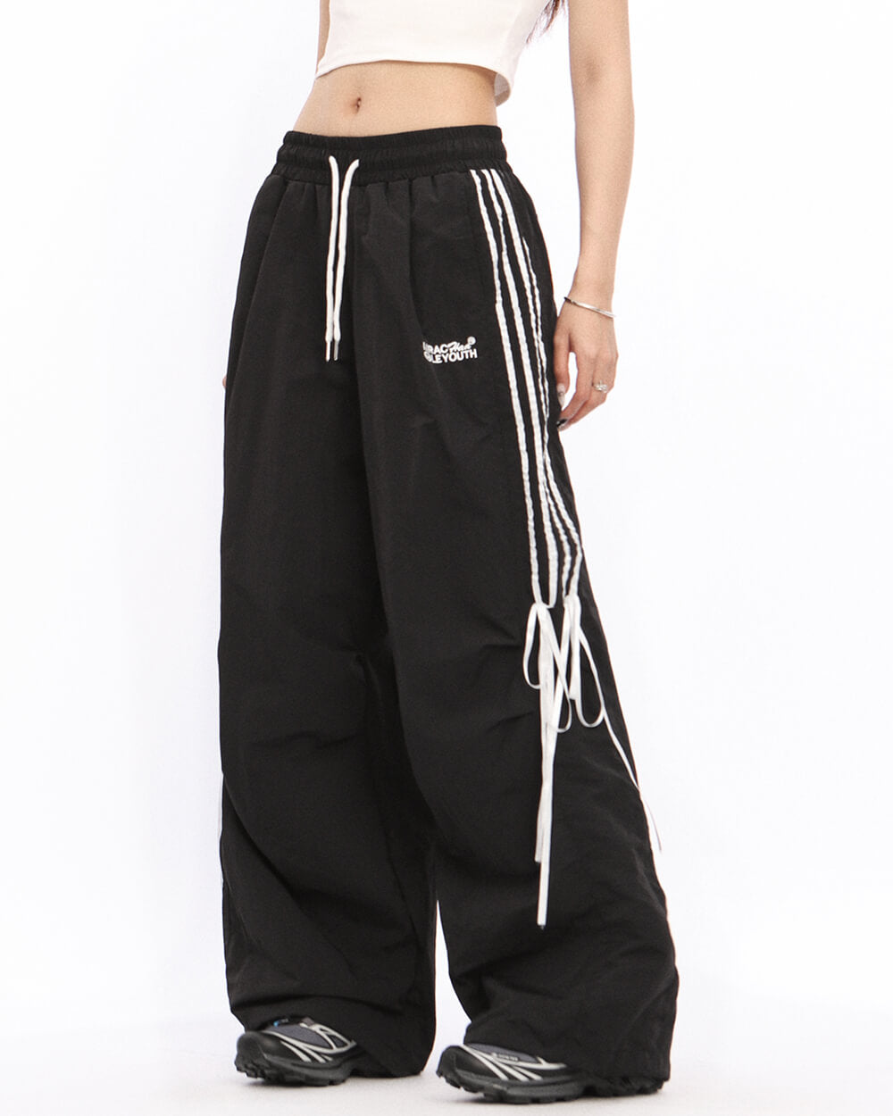 Cute Everyday Outfits, Outfit Inspo Casual Blokette Side Stripe Wide-Leg Trousers Cute Everyday Outfits, Outfit Inspo Casual Blokette Side Stripe Wide-Leg Trousers