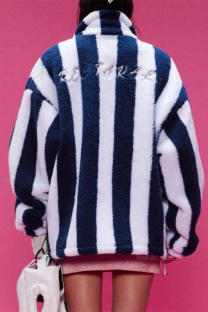 Cute Everyday Outfits, Outfit Inspo Casual Blokette Stripe Fleece Jacket