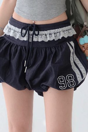 Cute Everyday Outfits, Outfit Inspo Casual Blokette Style 98 Ballon Shorts