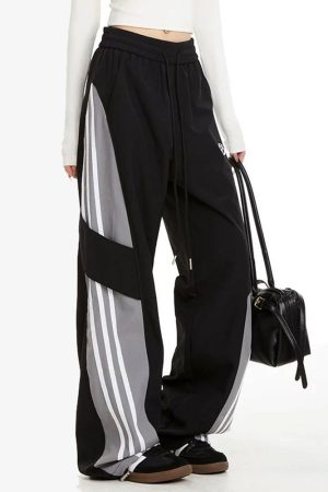 Cute Everyday Outfits, Outfit Inspo Casual Blokette Style Cargo Stripe Pants