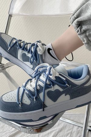 Cute Everyday Outfits, Outfit Inspo Casual Blue Heart Aesthetic Sneakers