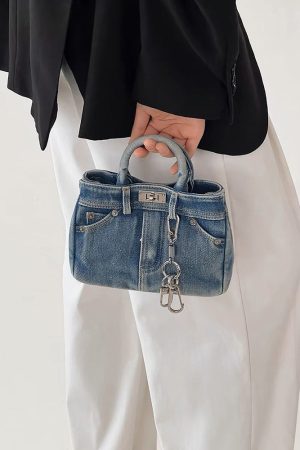 Cute Everyday Outfits, Outfit Inspo Casual Blue Jeans Y2K Mini Handbag
