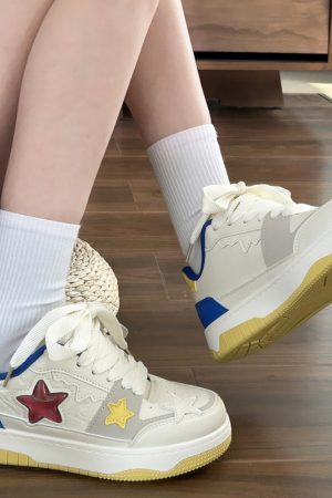 Cute Everyday Outfits, Outfit Inspo Casual Blue & Yellow Aesthetic Star Sneakers