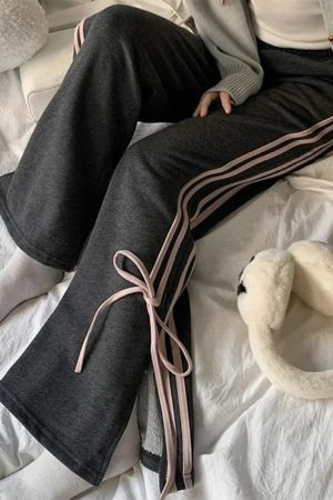 Cute Everyday Outfits, Outfit Inspo Casual Bow Side Stripe Sweatpants