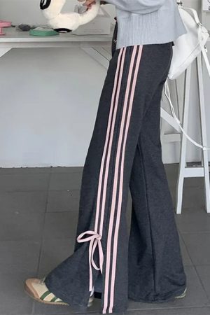 Cute Everyday Outfits, Outfit Inspo Casual Bow Side Stripe Sweatpants