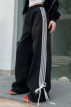 Cute Everyday Outfits, Outfit Inspo Casual Bow Tie Side Stripe Pants