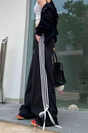Cute Everyday Outfits, Outfit Inspo Casual Bow Tie Side Stripe Pants